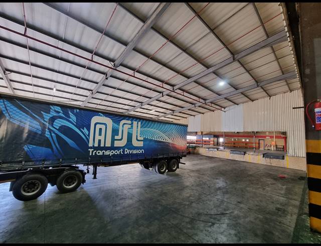 10,614M² WAREHOUSE TO LET IN MOBENI